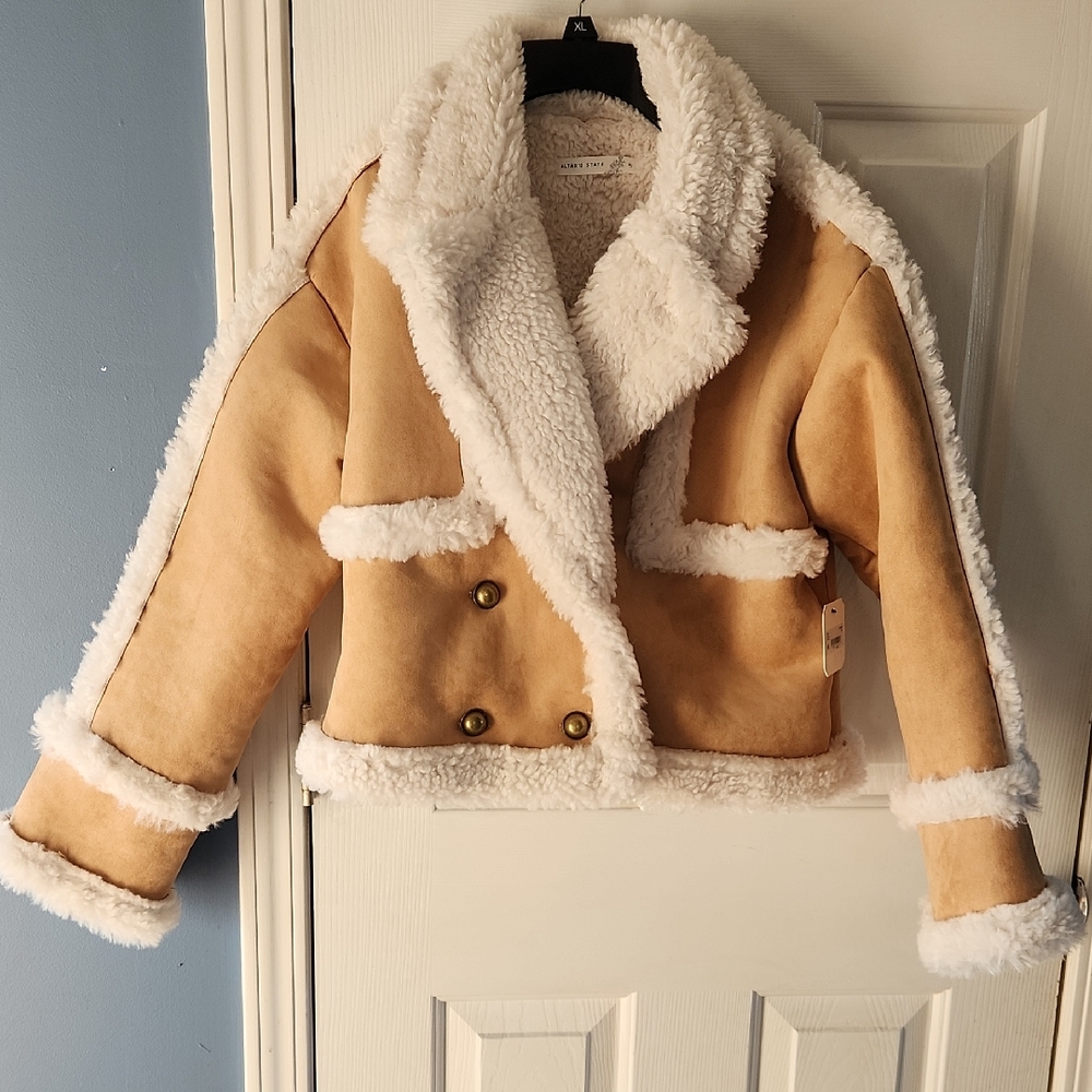 Altar'd State Shearling Jacket in Tan and Cream Jr‎ XL